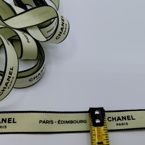 CHANEL Paris–Edimbourg Light Green Ribbon Four (4) Yards Boutique Packaging - Picture 4 of 4